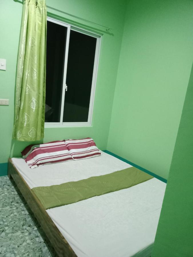 Barril Green Homestay Batuan Exterior foto